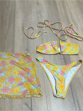SHEIN Yellow Floral Girls Bikini Set with Skirt
